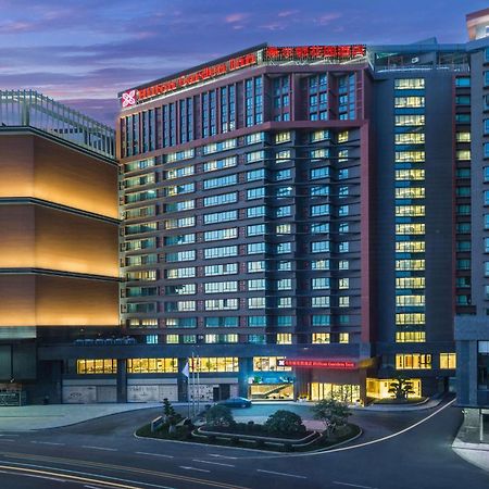 Hilton Garden Inn Zhongshan Guzhen Eksteriør billede